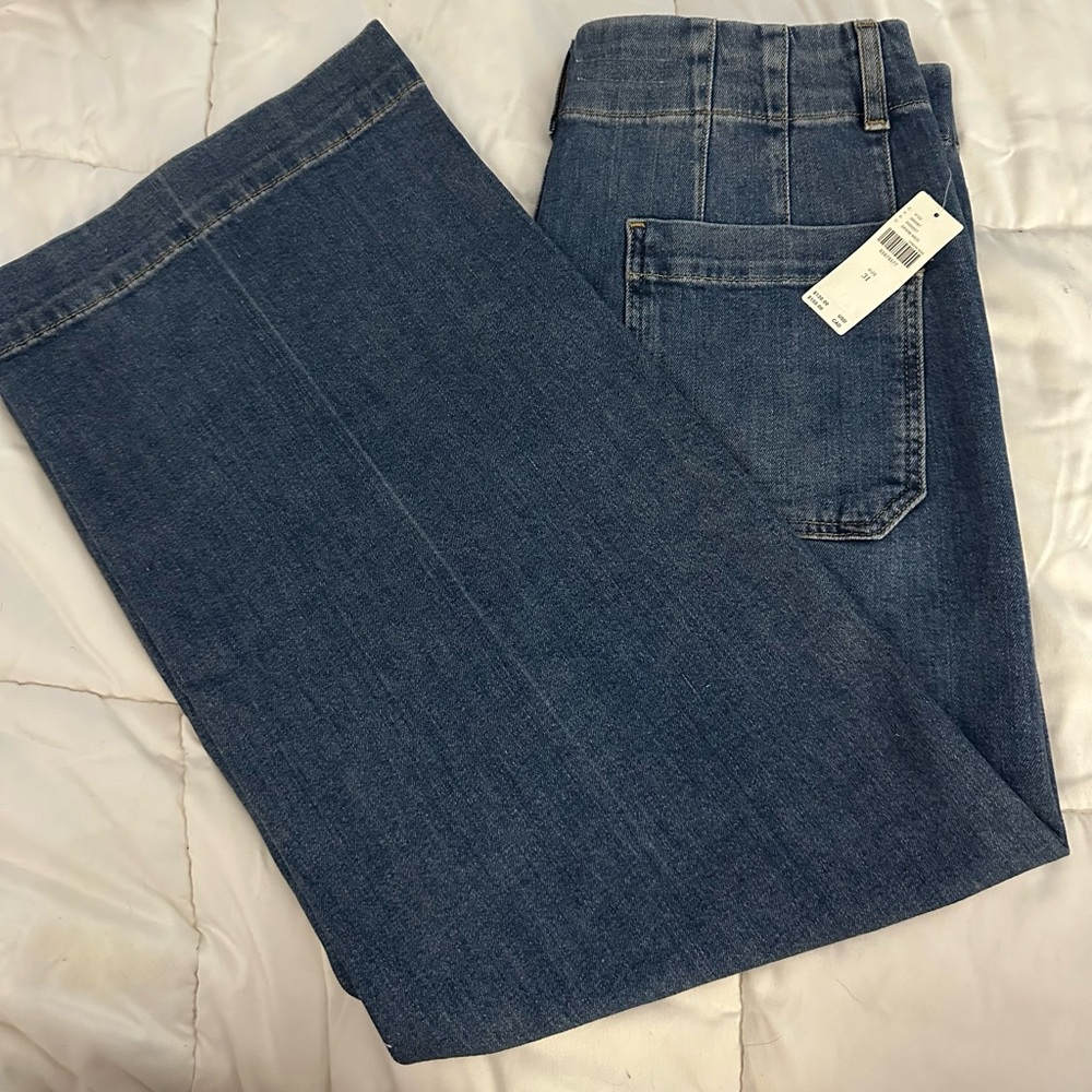Pilcro Wide Leg Cropped Jeans in Medium Blue - Picture 3 of 4